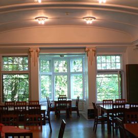 2_cafeteria_01