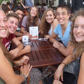 Cologne_Having-a-break_3163_16x9