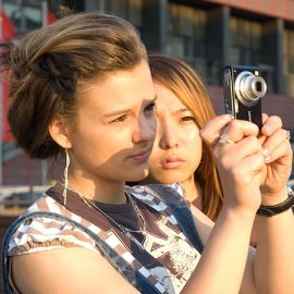 Cologne_Taking-a-picture_15_16x9