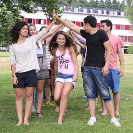 Lindenberg_Dance-on-the-playing-field_8465_16x9